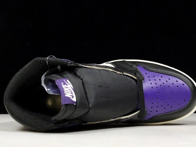 One Kick Jordan 1 555088-501 Air Court Purple 0715
